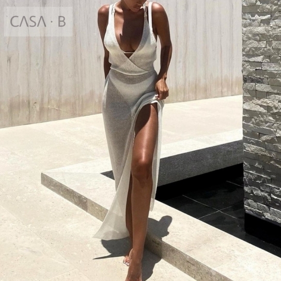 5⭐️CASA B | Isla High-Slit Eyelet Coverup - Picture 1 of 11
